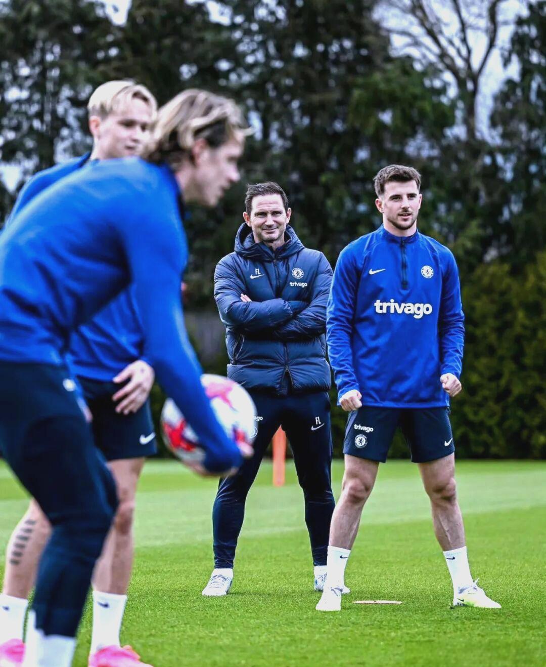 金年会-包含里程碑夜！达拉斯独行侠造点机会，葡超赛前刷纪录，信心回归，球队文化再被提及的词条