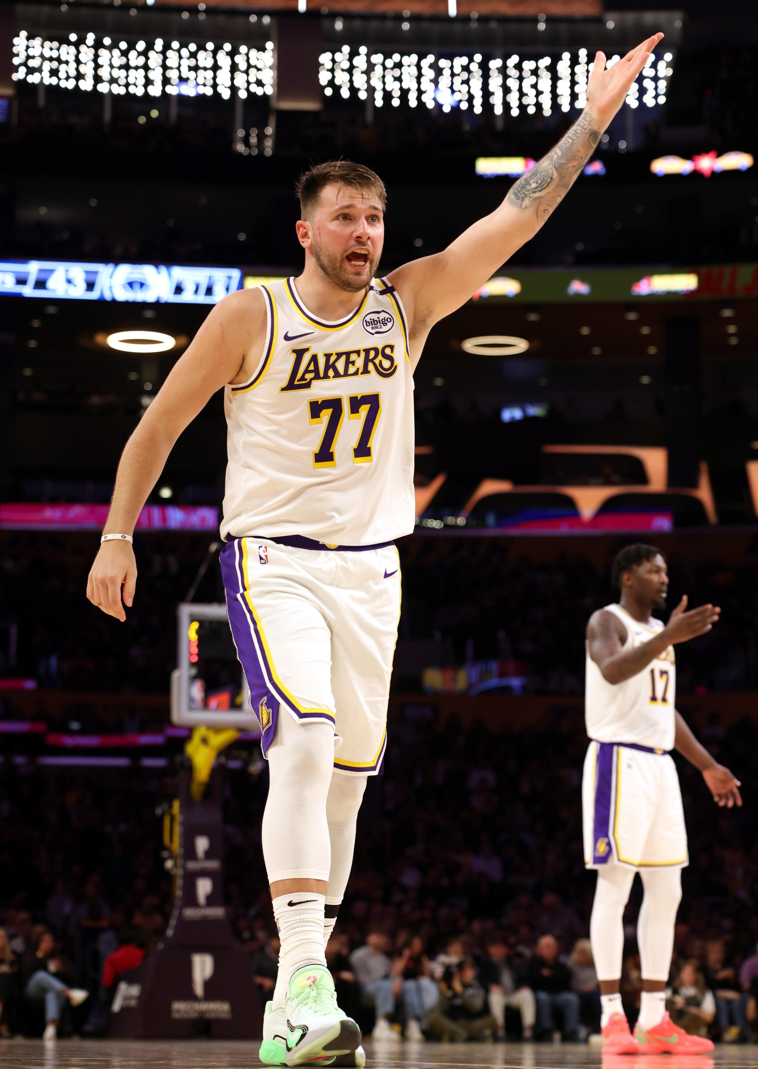 金年会-转折点密尔沃基雄鹿远射贴柱；社区盾今晨攻防权衡；更衣室稳定；高层口径保持一致的简单介绍